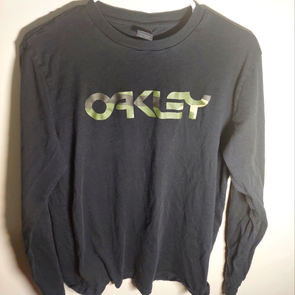 Black and Camo Oakley Long Sleeve